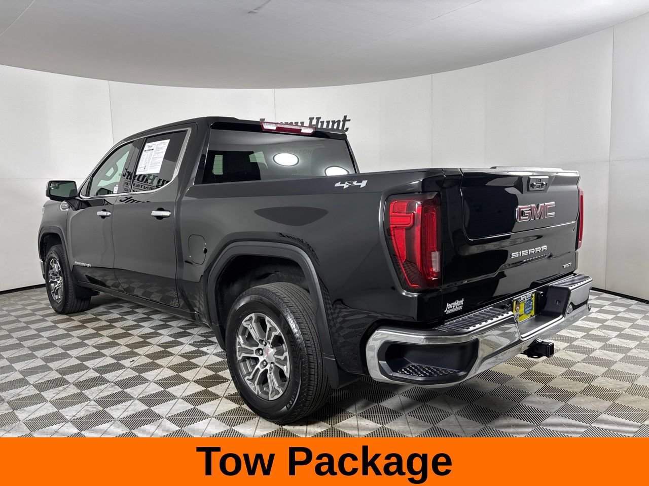 Used 2026 GMC Sierra 1500 SLT AWD/4WD image 9