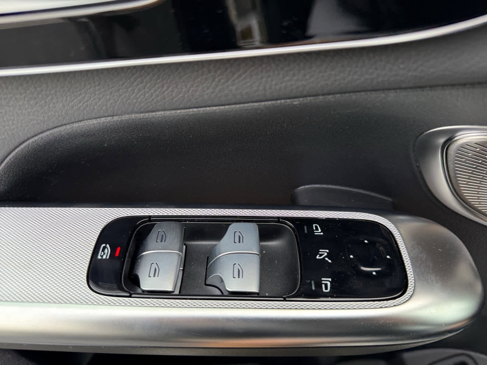 New 2026 Mercedes-Benz GLC 300 4MATIC image 22