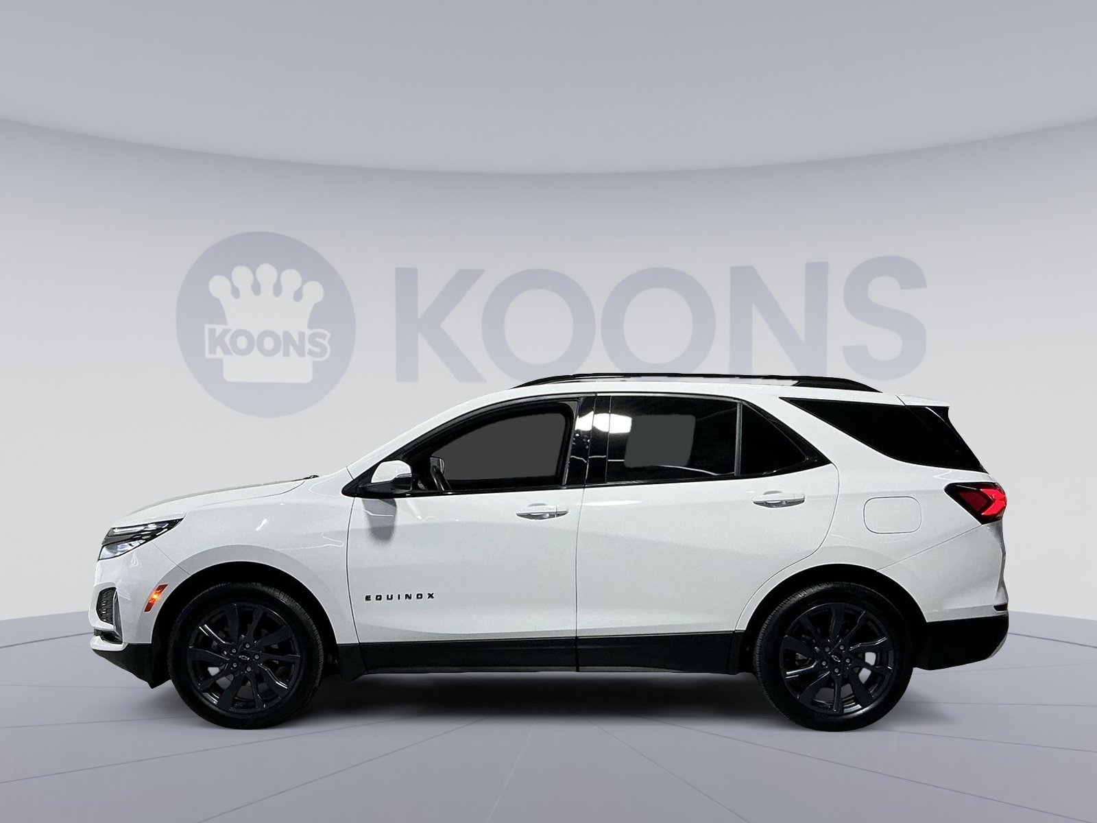 Used 2022 Chevrolet Equinox RS w/ RS Leather Package image 13