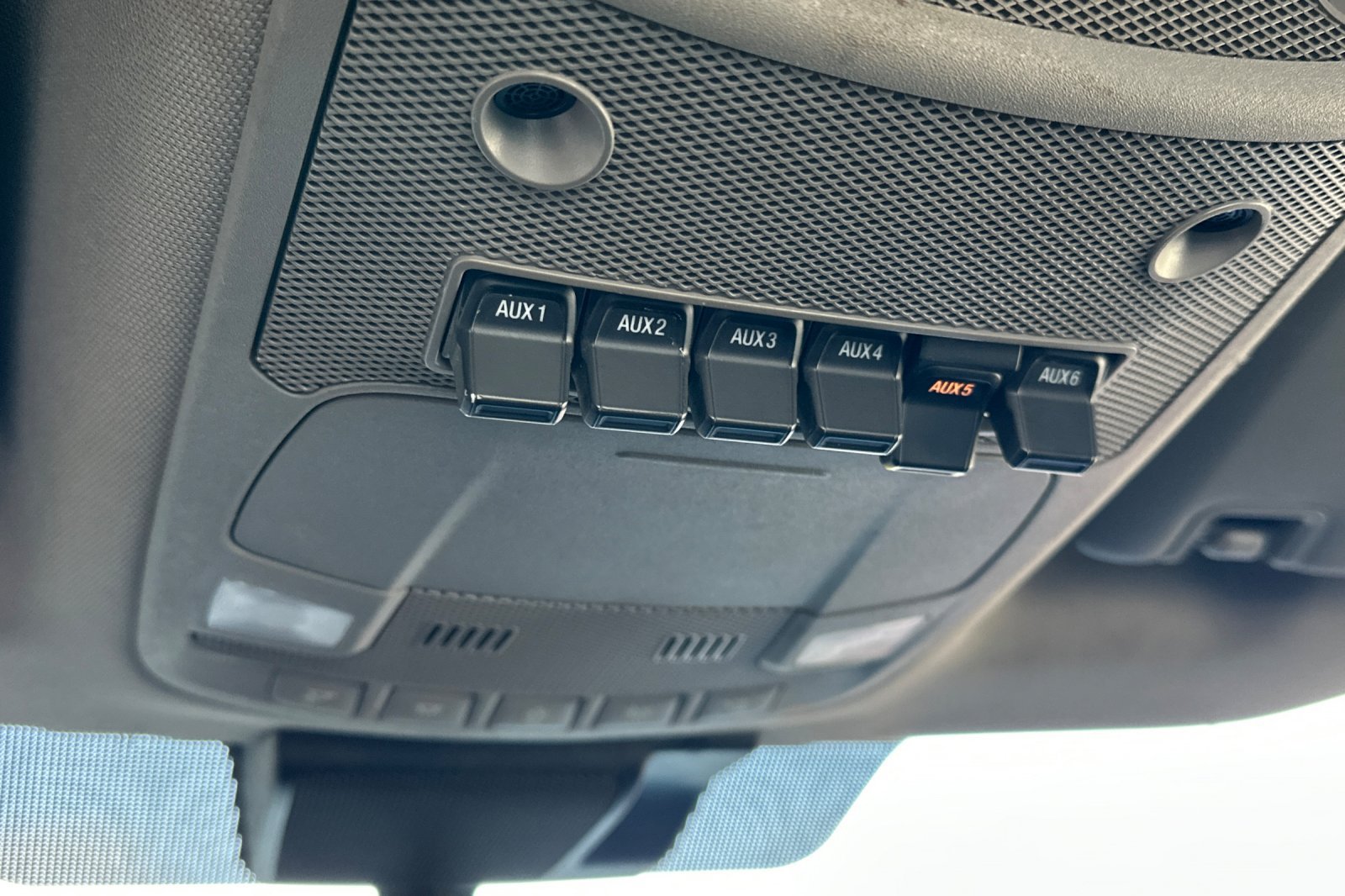 Used 2022 Ford F550 Luxury RWD image 25