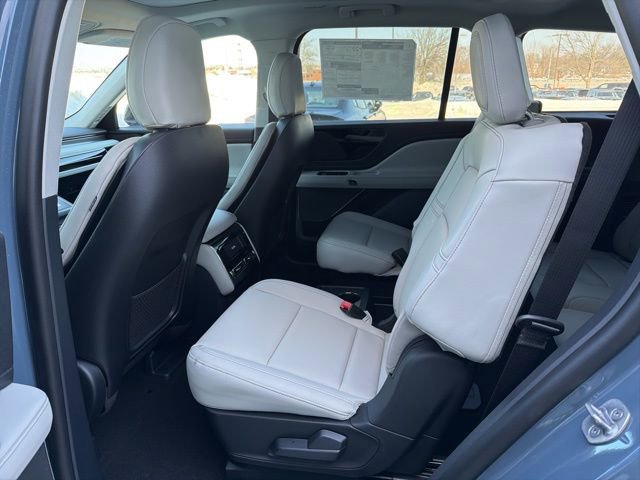 New 2026 Lincoln Aviator AWD image 7