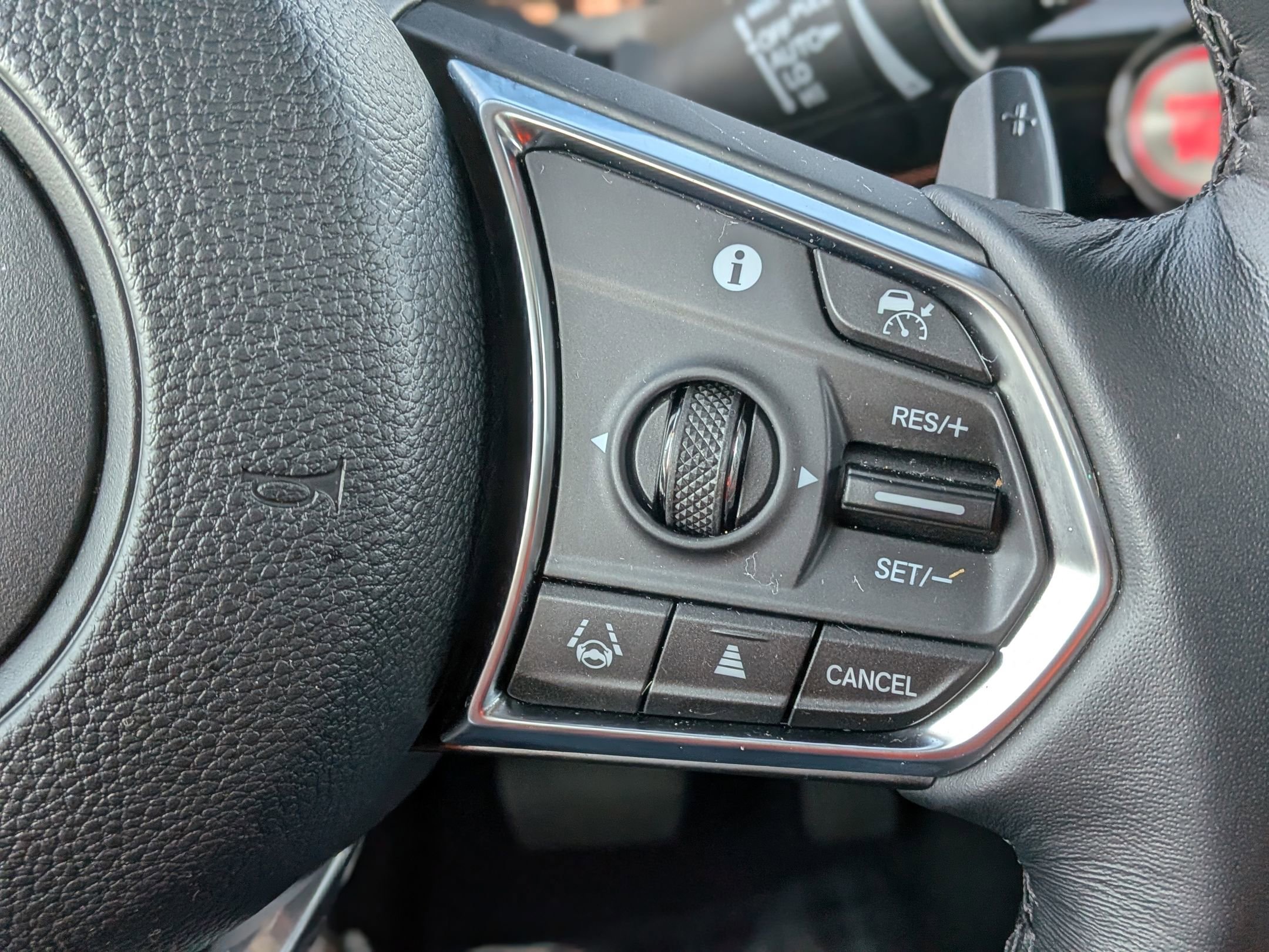 Used 2025 Acura MDX SH-AWD w/ Advance Package image 23