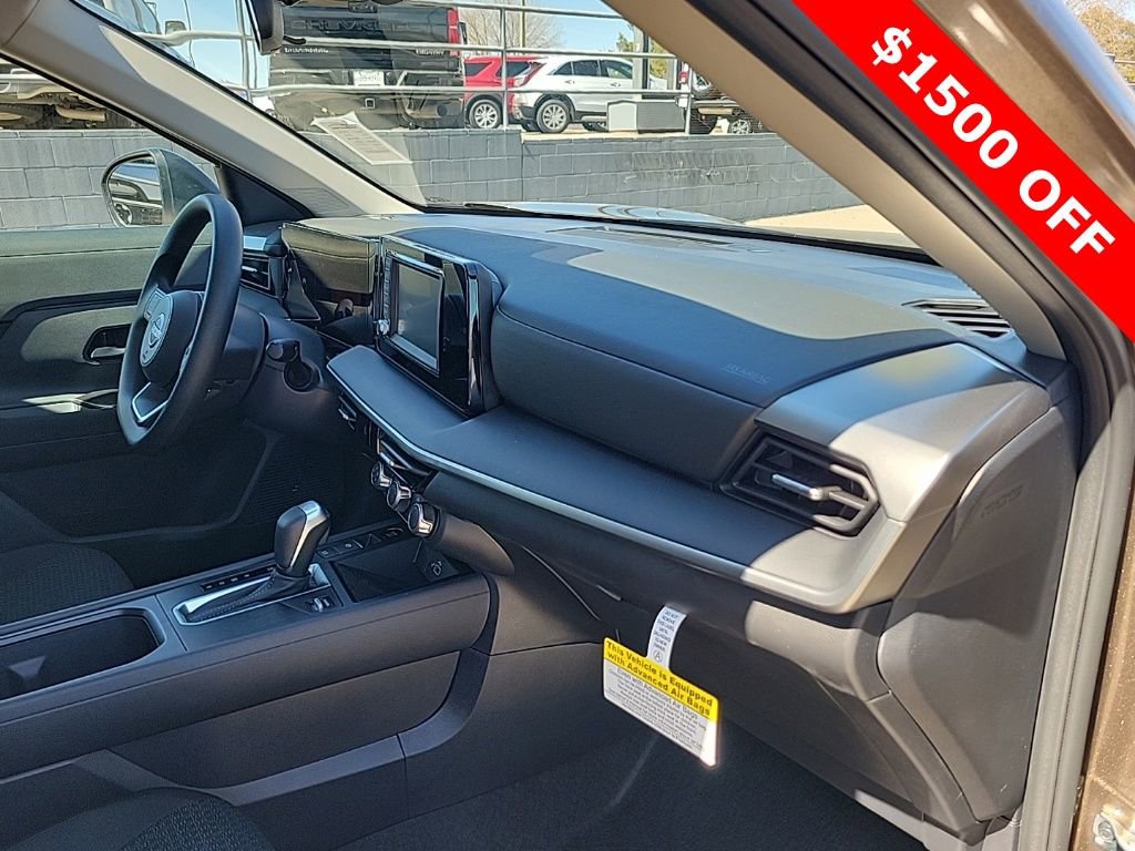 New 2025 Nissan Kicks S image 37