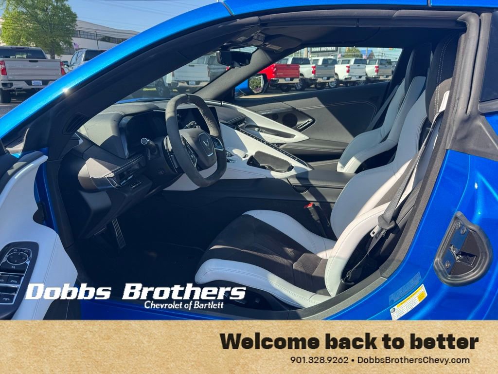Used 2024 Chevrolet Corvette Stingray Preferred Conv image 11