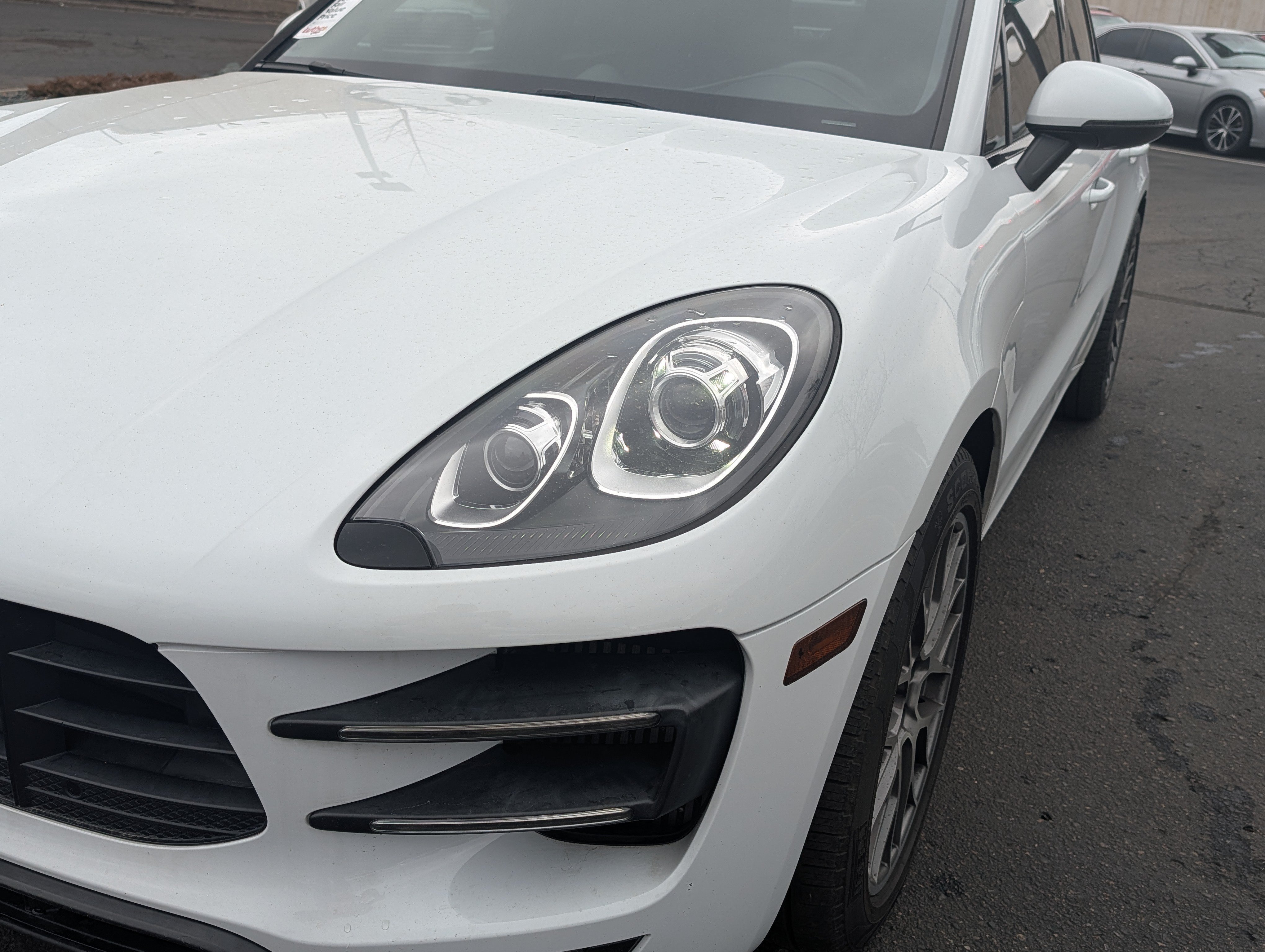Used 2018 Porsche Macan Turbo w/ Premium Package Plus image 16
