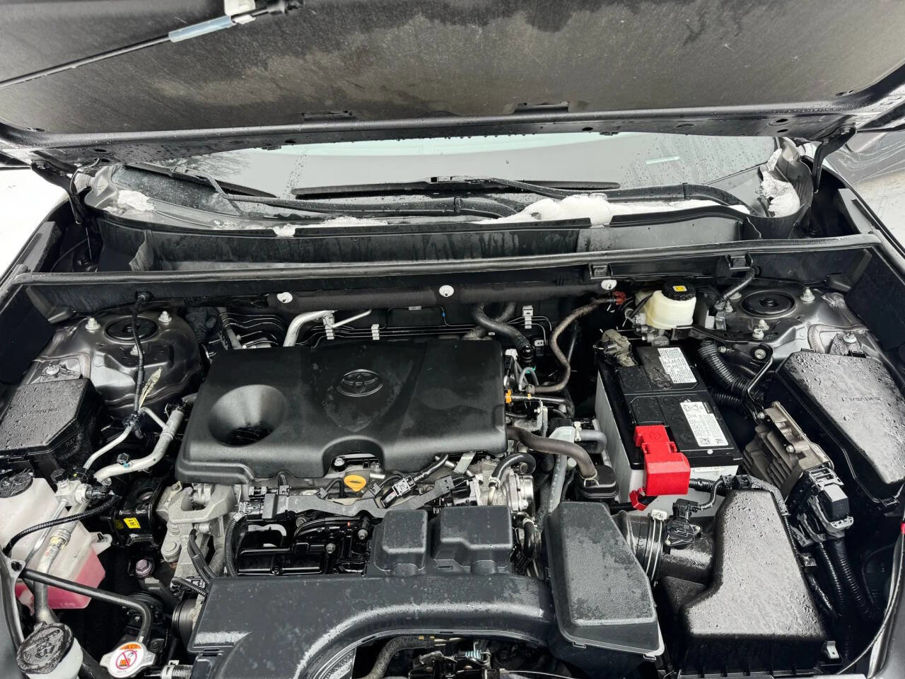 Used 2022 Toyota RAV4 XLE w/ Convenience Package image 9