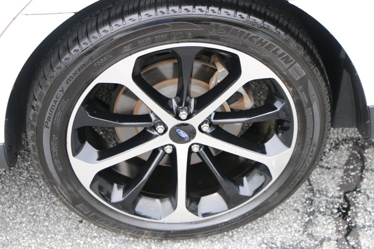 Used 2014 Ford Taurus SEL w/ Equipment Group 201A FWD image 14