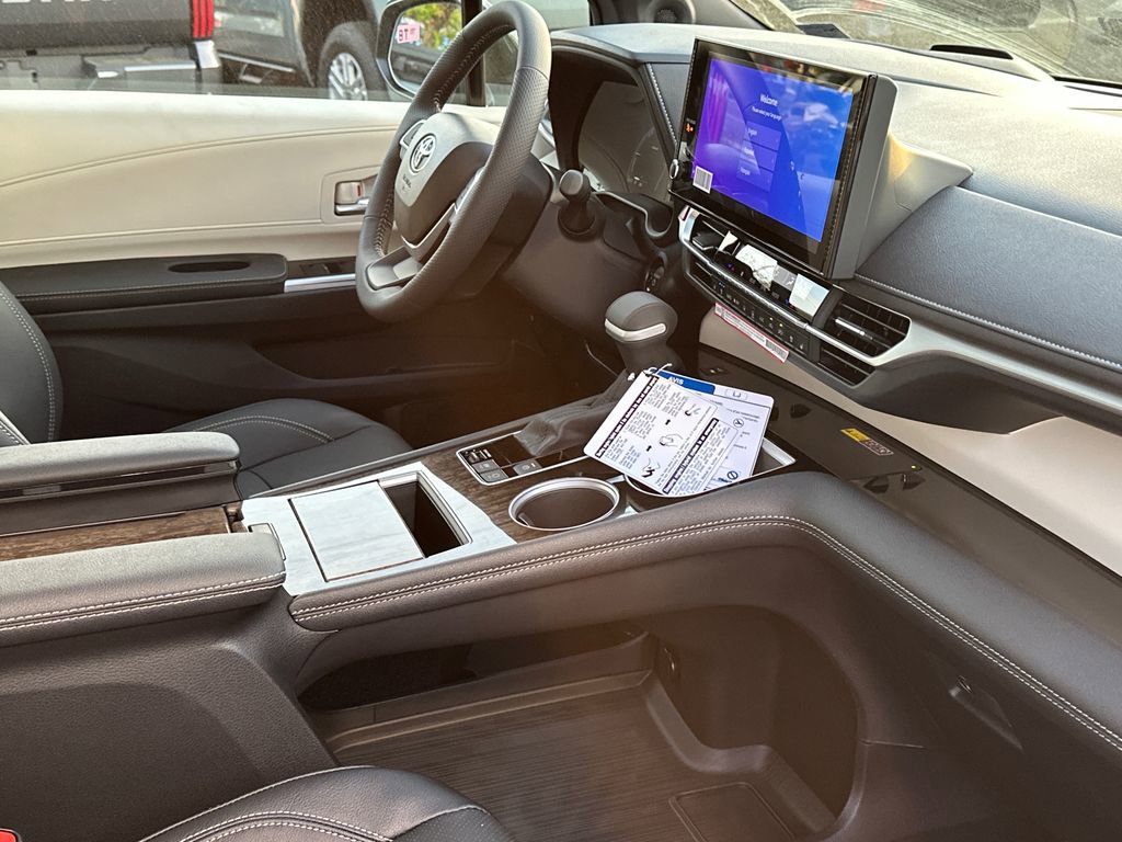 New 2026 Toyota Sienna Platinum image 14