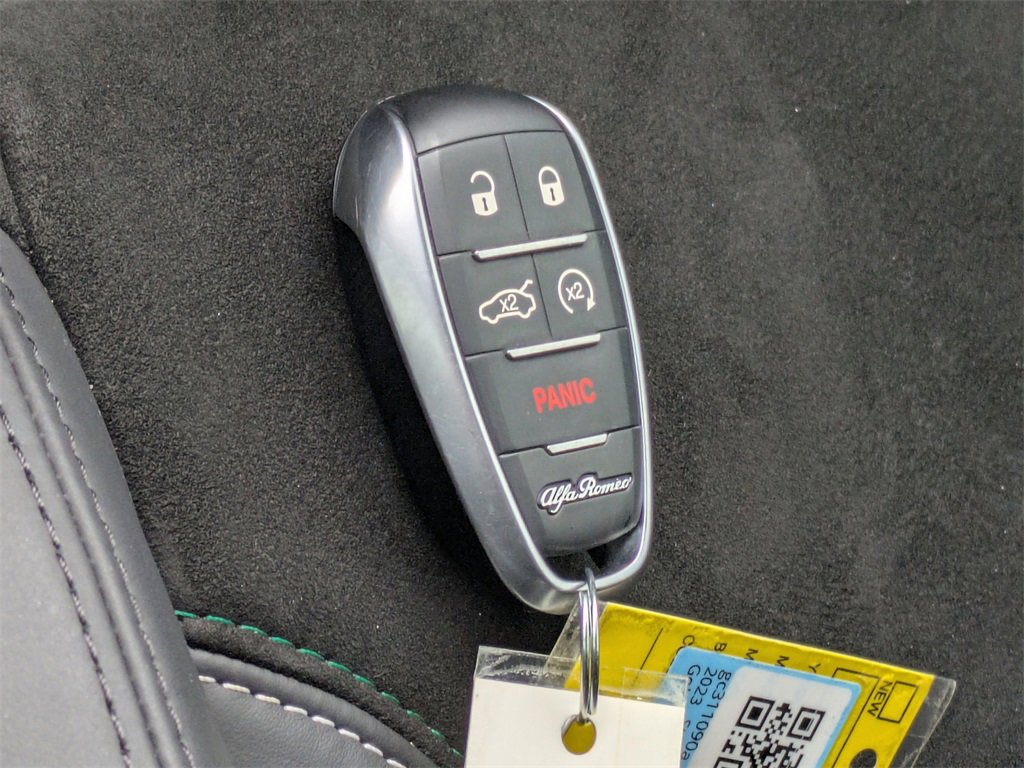 Used 2023 Alfa Romeo Stelvio Quadrifoglio w/ Active Assist Plus Package image 28