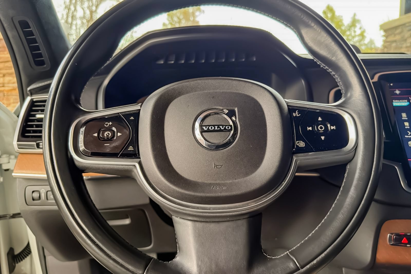 Used 2017 Volvo XC90 T8 Excellence AWD/4WD image 23