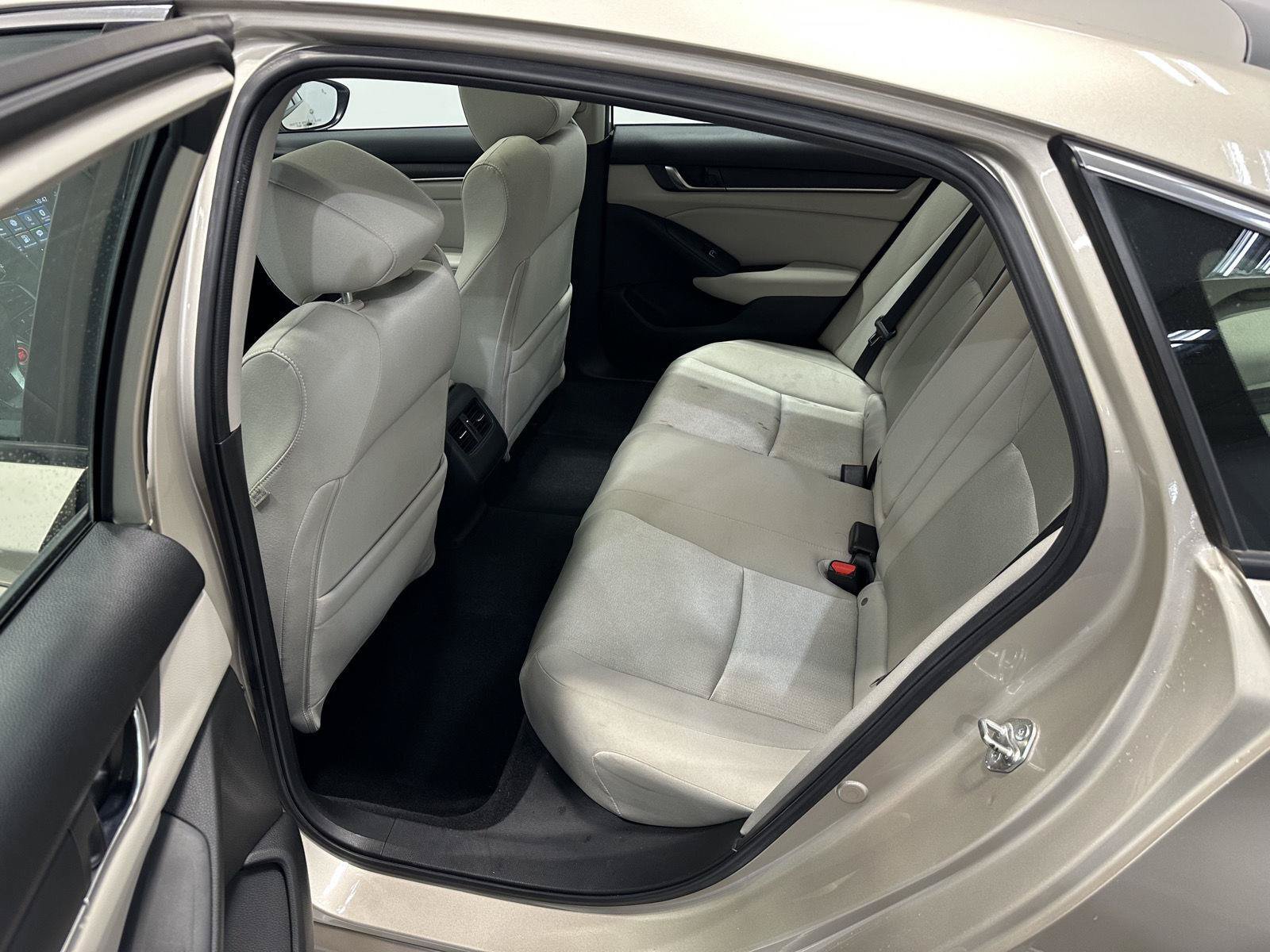 Used 2018 Honda Accord EX image 25