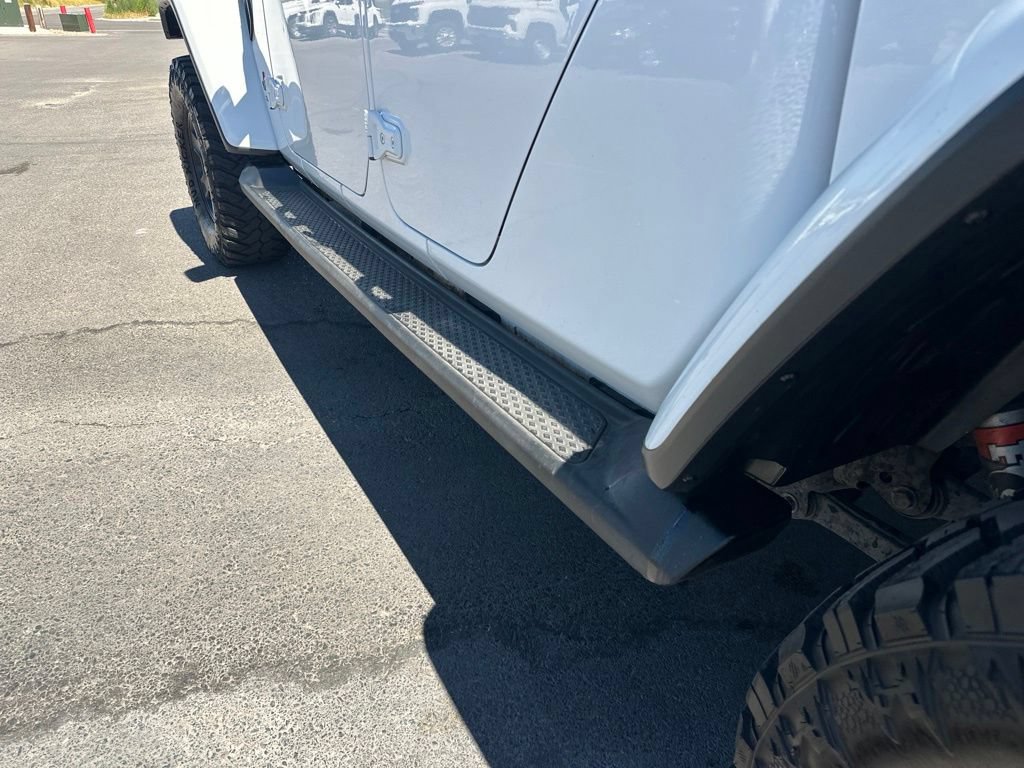 Used 2020 Jeep Gladiator Mojave AWD/4WD image 9