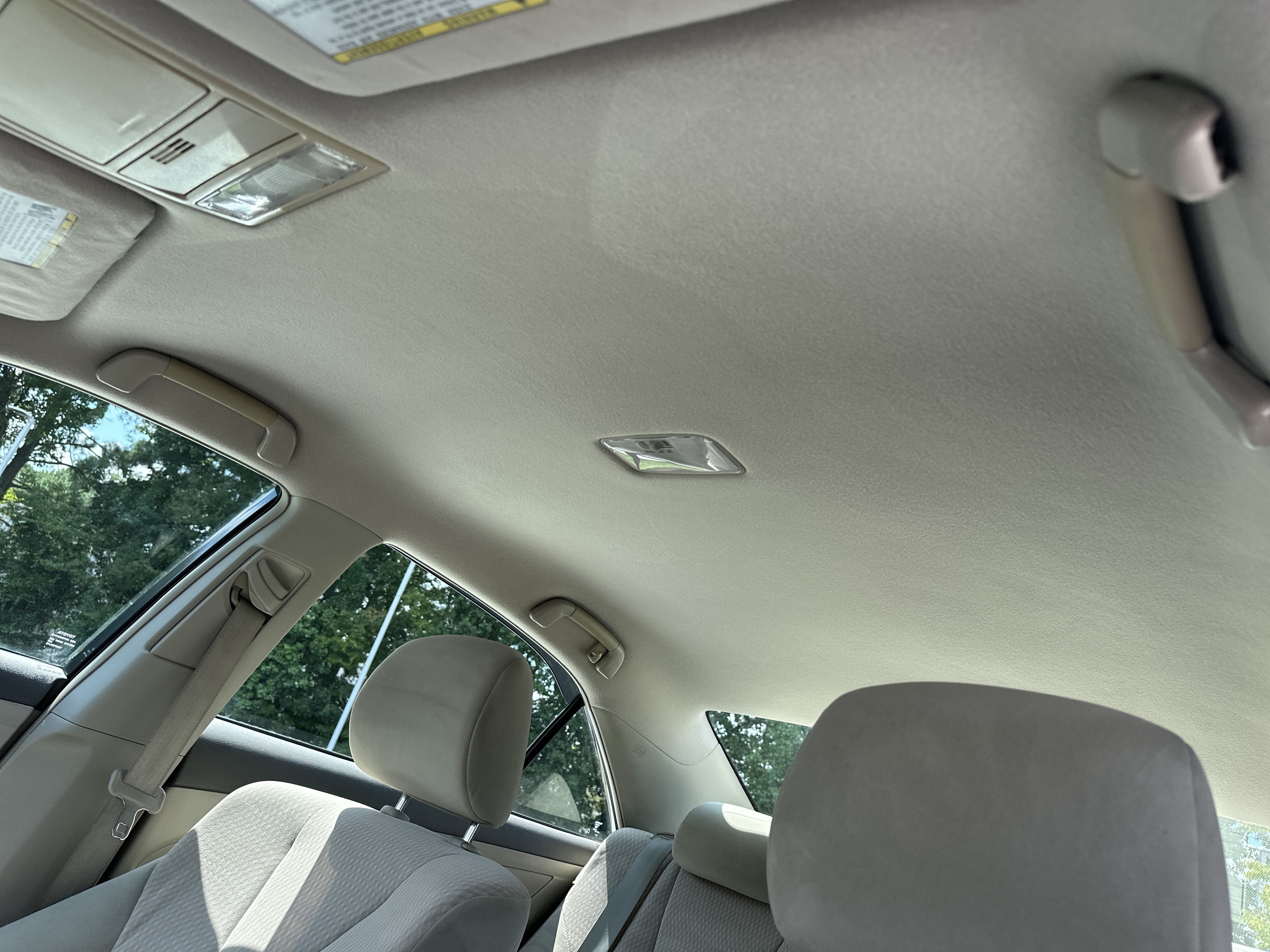 Used 2010 Toyota Camry LE FWD image 28