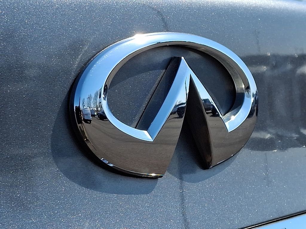 Used 2015 INFINITI QX70 AWD w/ Premium Package image 29