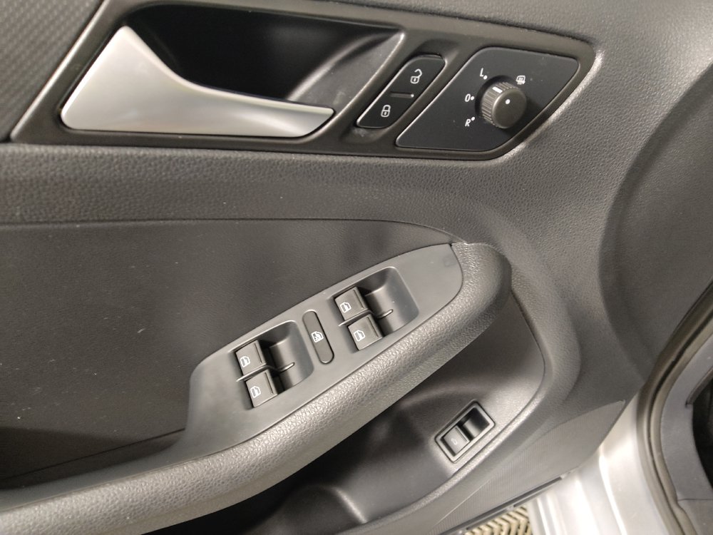 Used 2014 Volkswagen Jetta S FWD image 27