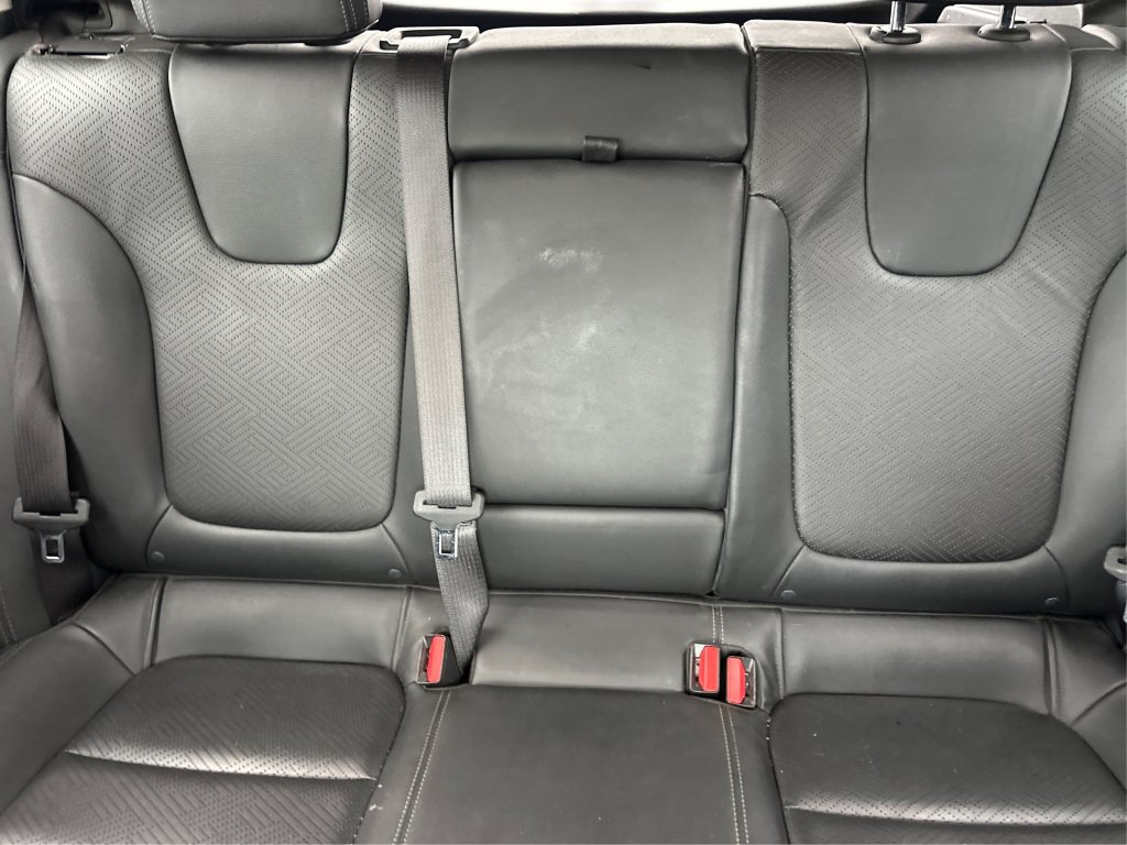 Used 2021 Buick Encore GX Essence w/ Experience Buick Package FWD image 24