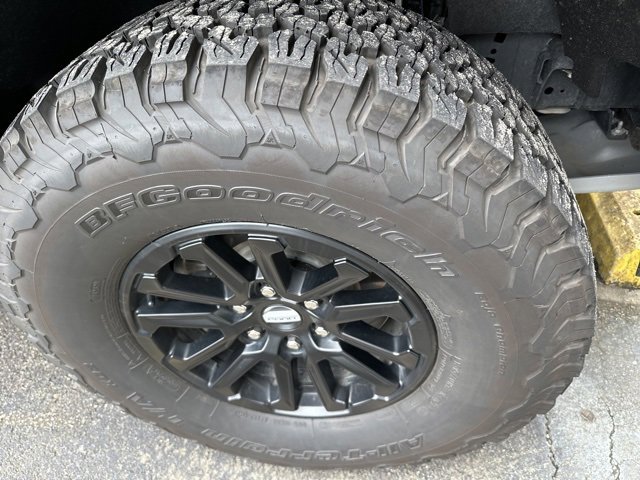 Used 2025 Ford F150 Raptor image 11