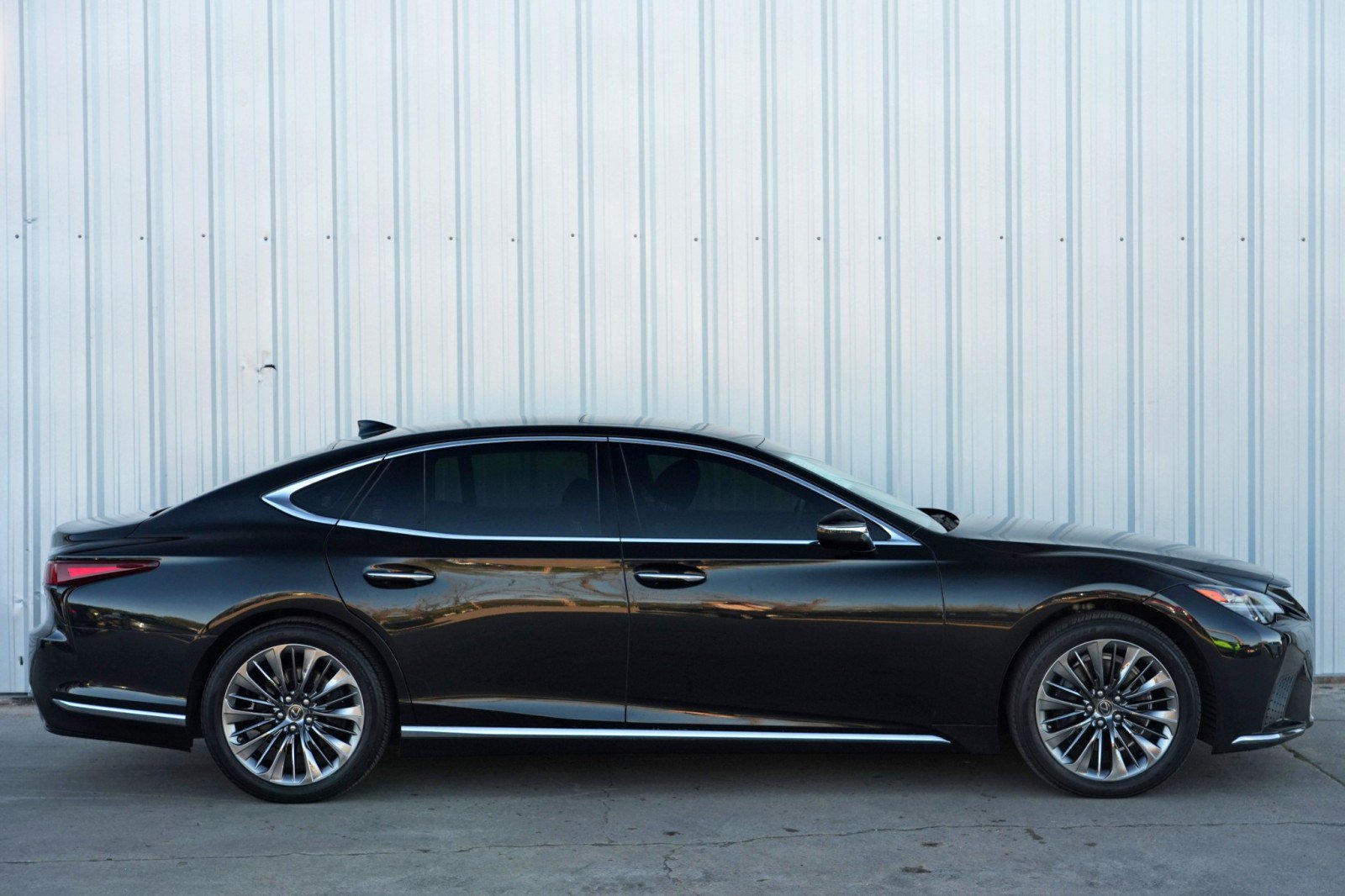 Used 2021 Lexus LS 500 w/ Cold Weather Package (CK) RWD image 56