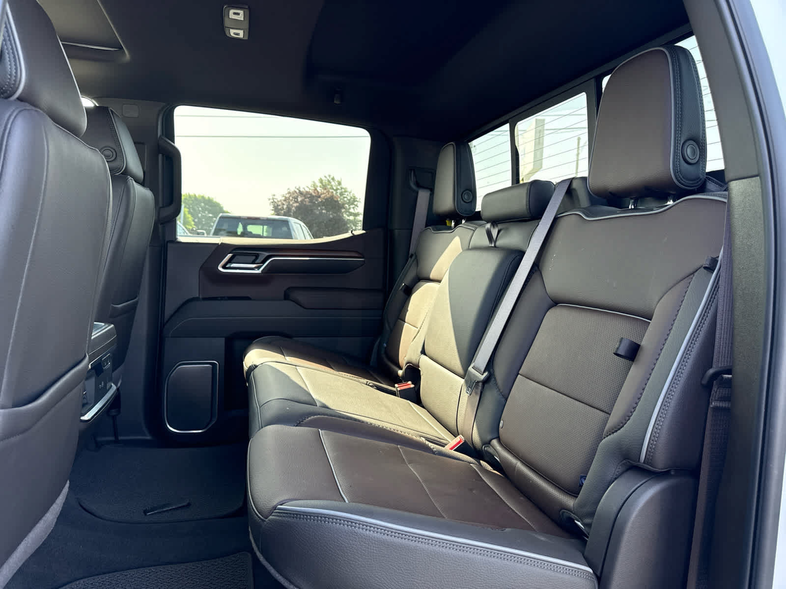 Certified 2025 GMC Sierra 1500 Denali w/ Denali Reserve Package AWD/4WD image 25