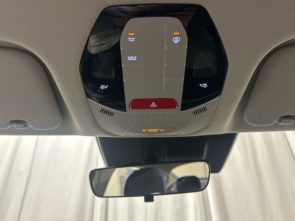 Used 2025 Kia K4 LXS image 18