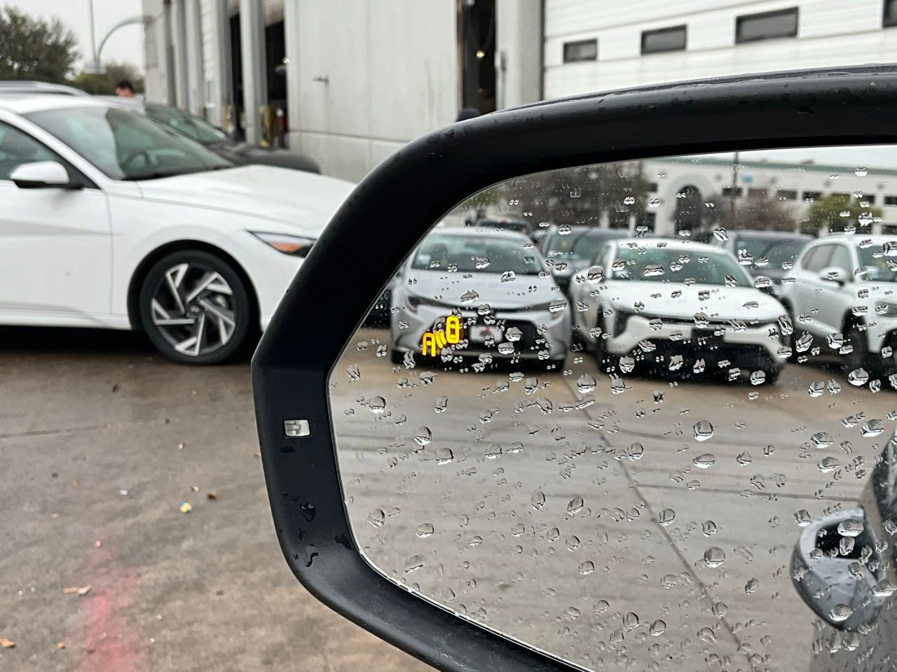 Used 2025 Volkswagen Atlas Cross Sport SE image 20