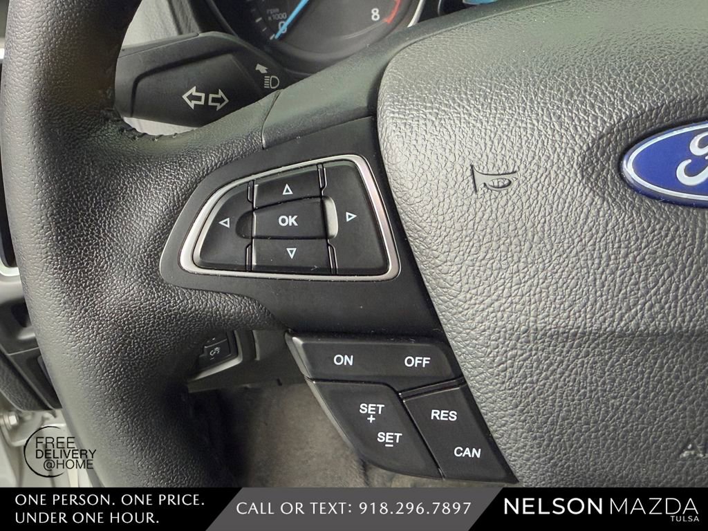 Used 2018 Ford Focus Titanium FWD image 23