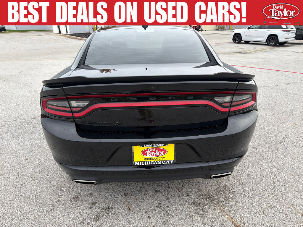 Used 2023 Dodge Charger SXT w/ Blacktop Package AWD/4WD image 4