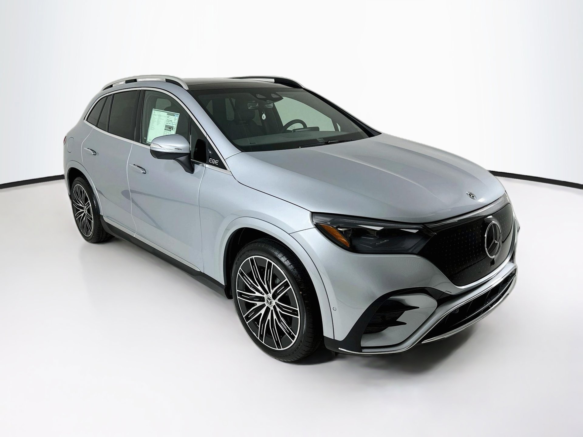 New 2027 Mercedes-Benz EQE 320+ SUV image 1