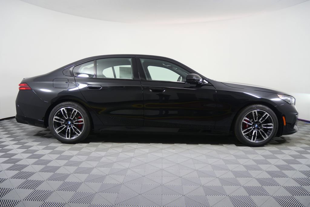 New 2026 BMW 530i w/ M Sport Package image 2