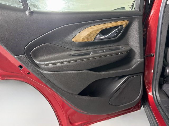 Used 2020 GMC Terrain SLE FWD image 25