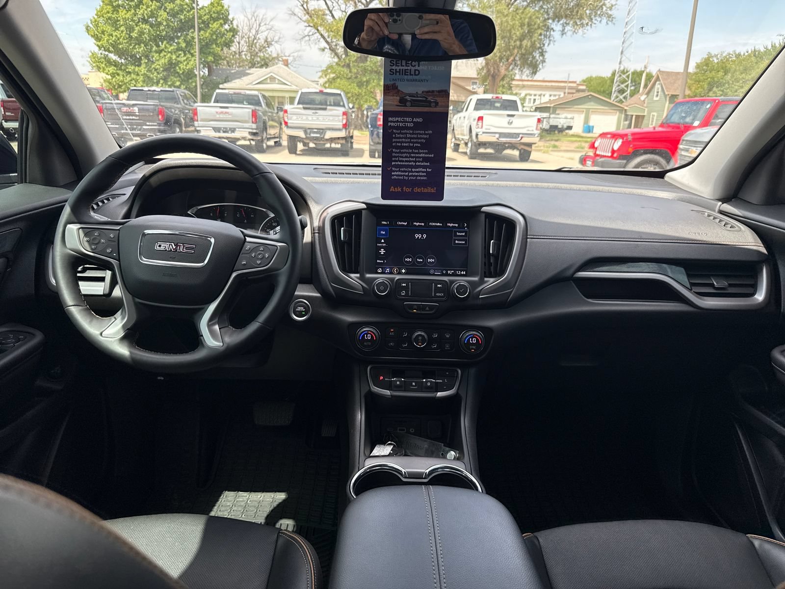 Used 2024 GMC Terrain AT4 AWD/4WD image 14