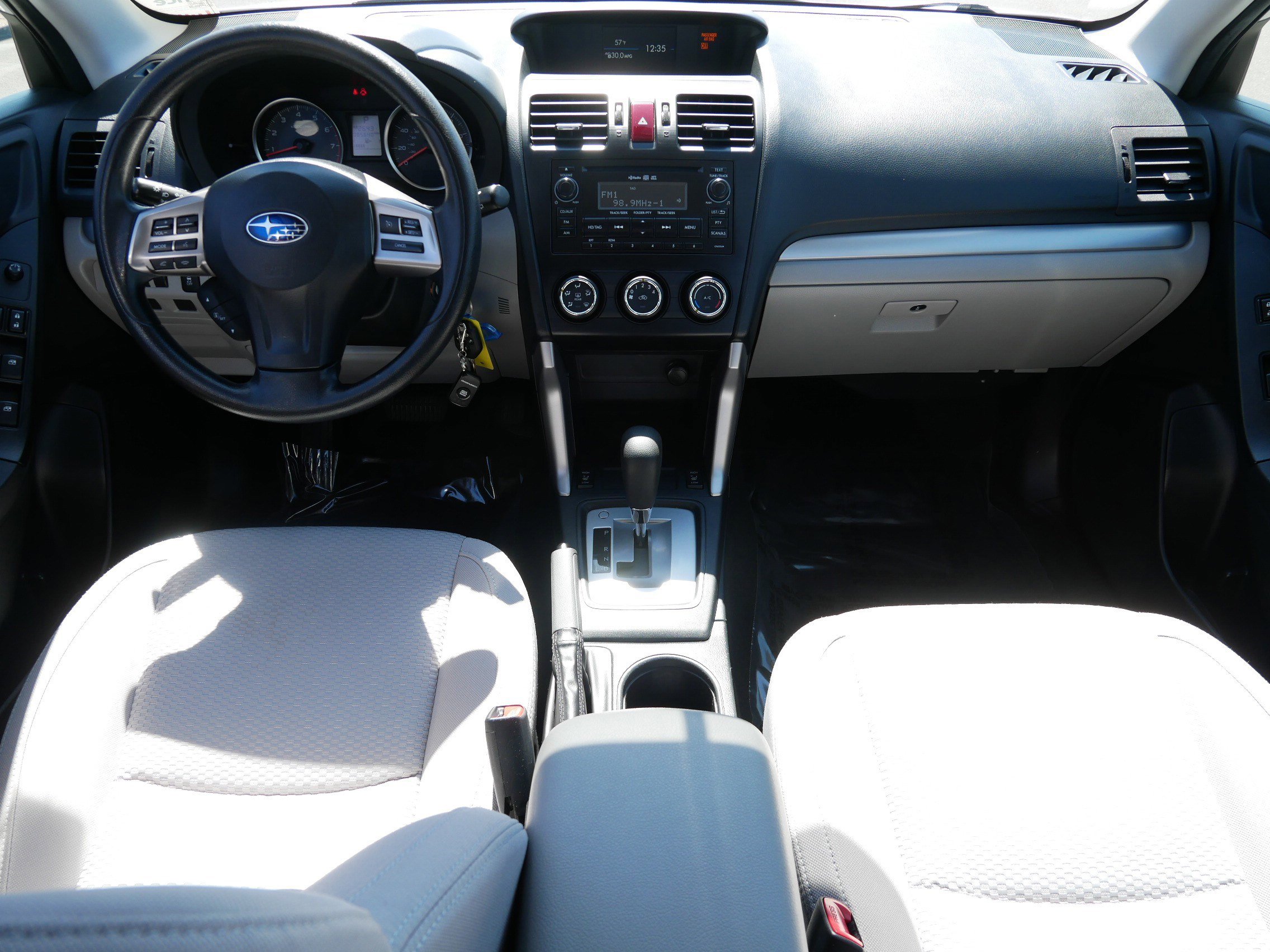 Used 2015 Subaru Forester 2.5i Premium w/ Popular Package #2 AWD/4WD image 10