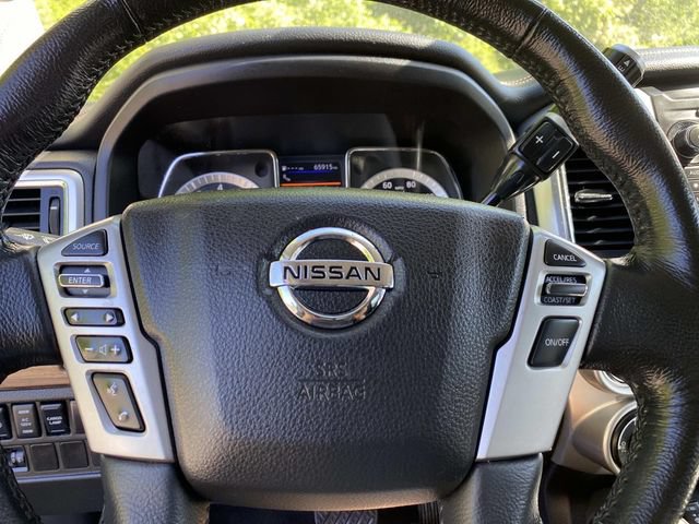 Used 2019 Nissan Titan SL AWD/4WD image 12