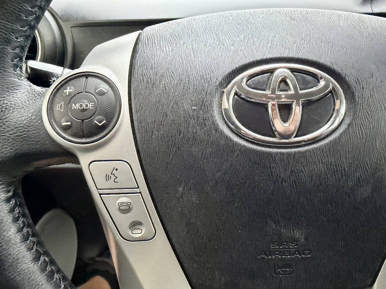 Used 2014 Toyota Prius C Four FWD image 38