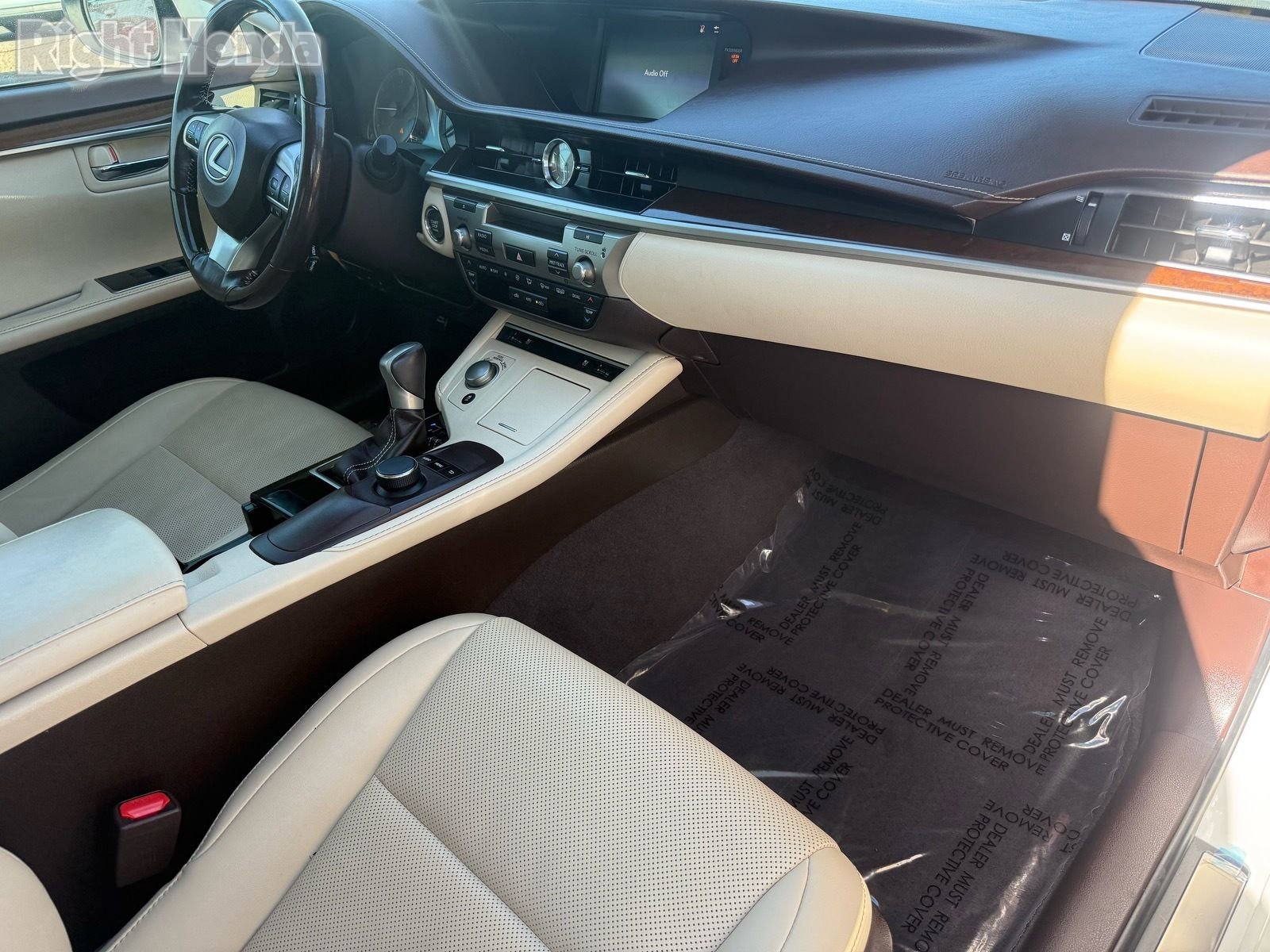 Used 2017 Lexus ES 350 w/ Premium Package image 27