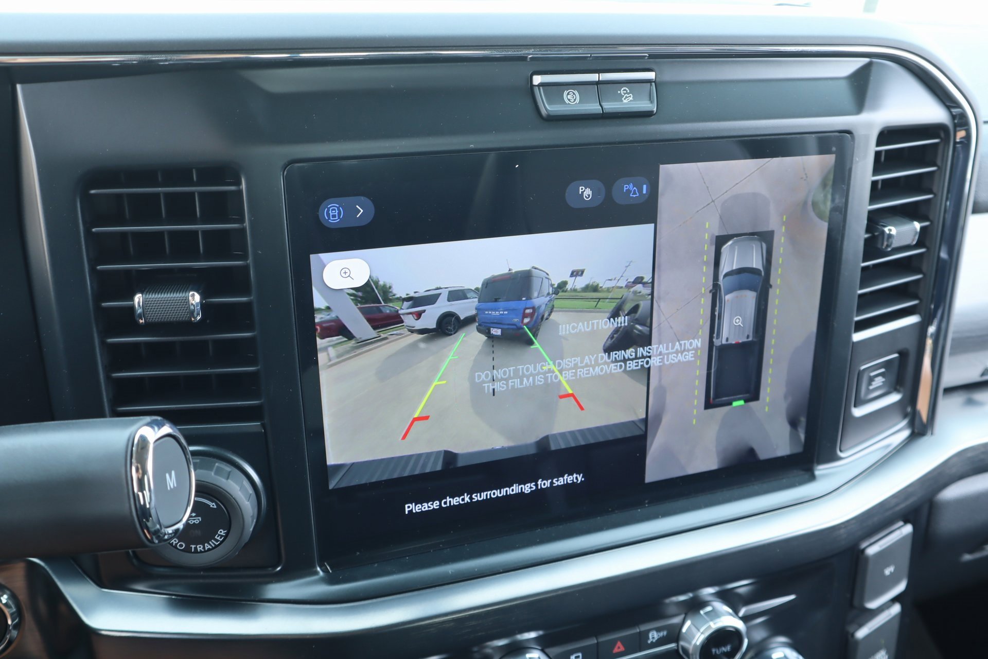 New 2026 Ford F250 Lariat w/ Black Appearance Package image 8