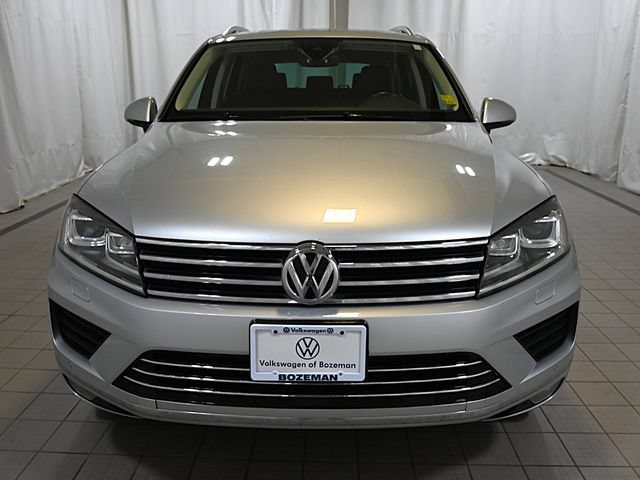Used 2017 Volkswagen Touareg Sport AWD/4WD image 17