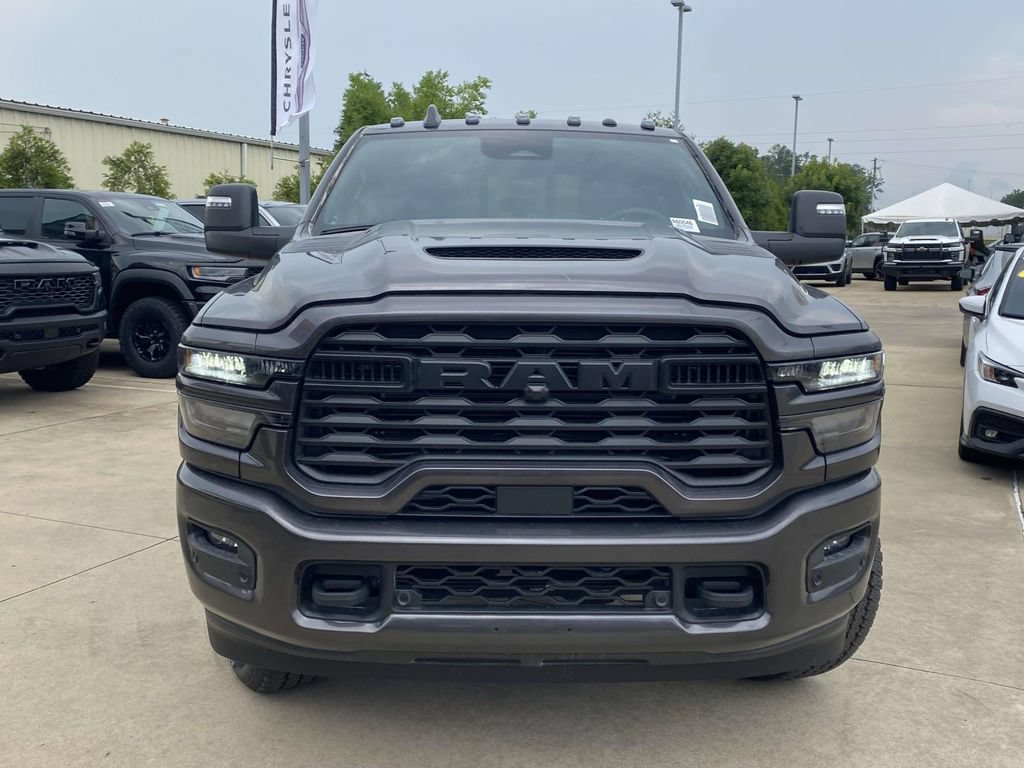 New 2026 RAM 2500 Tradesman AWD/4WD image 32