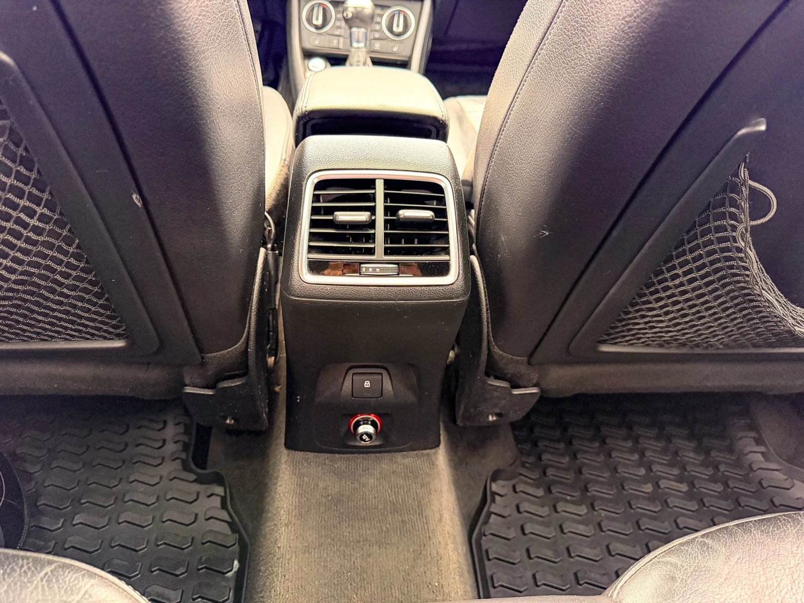 Used 2018 Audi Q3 2.0T Premium w/ Convenience Package AWD/4WD image 35