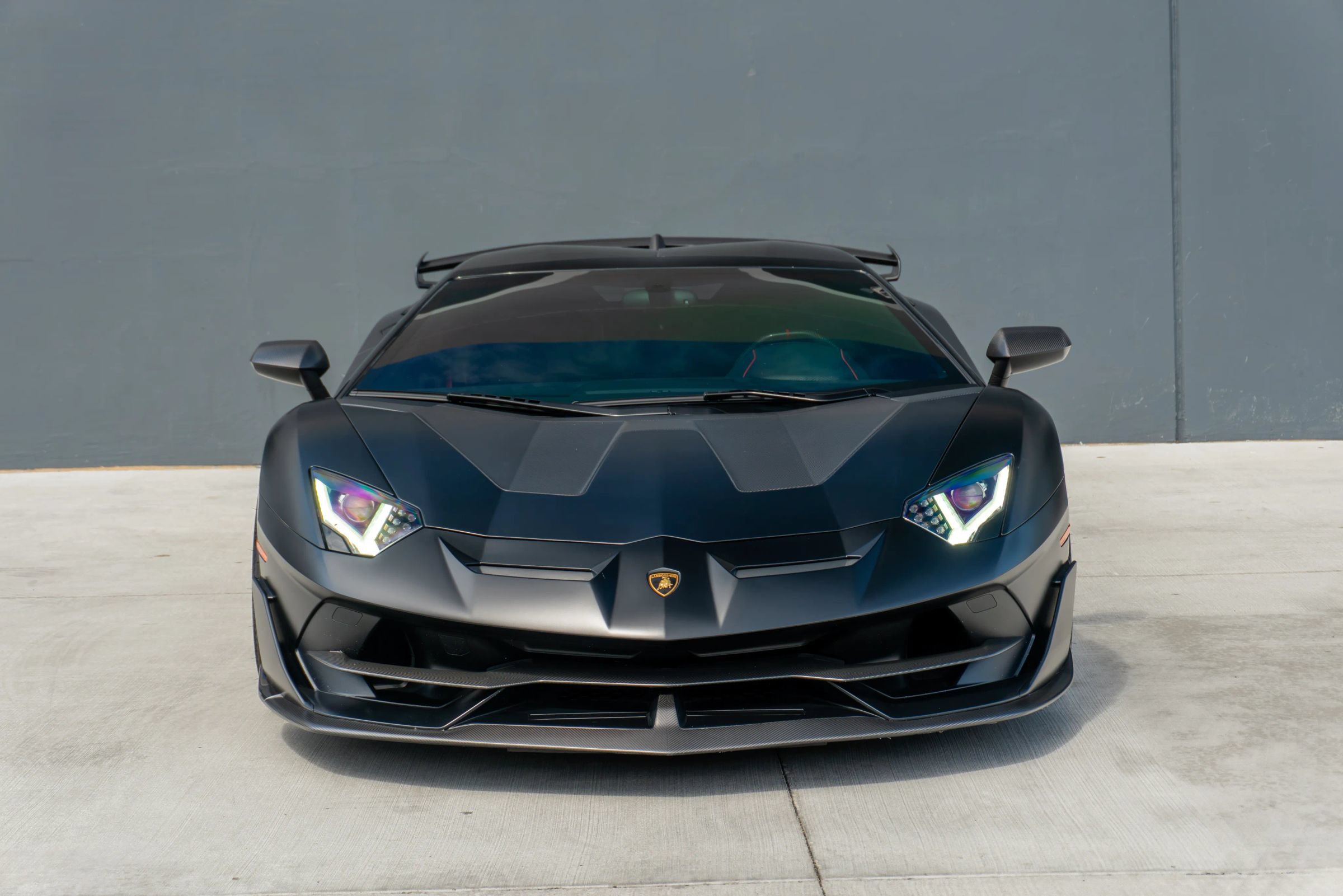 Used 2020 Lamborghini Aventador SVJ AWD/4WD image 4