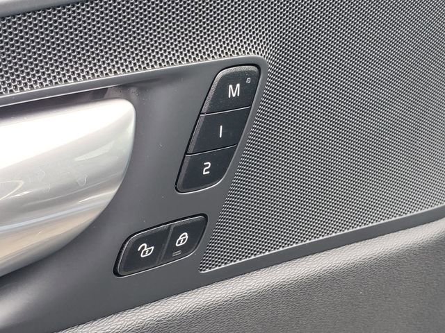 Certified 2023 Volvo XC60 B5 Core w/ Climate Package image 11