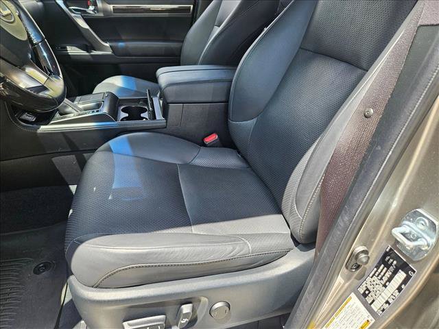 Used 2022 Lexus GX 460 Luxury w/ Sport Design Package AWD/4WD image 14