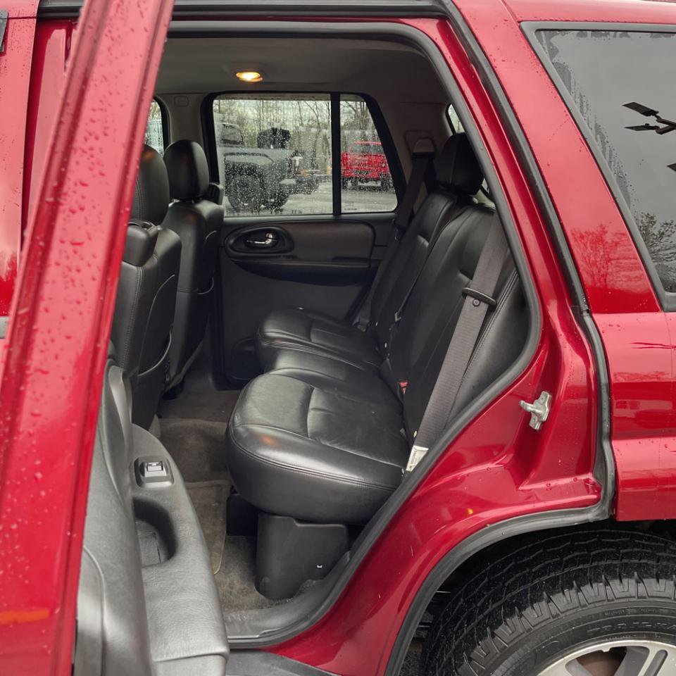 Used 2007 Chevrolet TrailBlazer LT AWD/4WD image 16