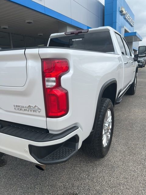 Used 2023 Chevrolet Silverado 2500 High Country AWD/4WD image 14