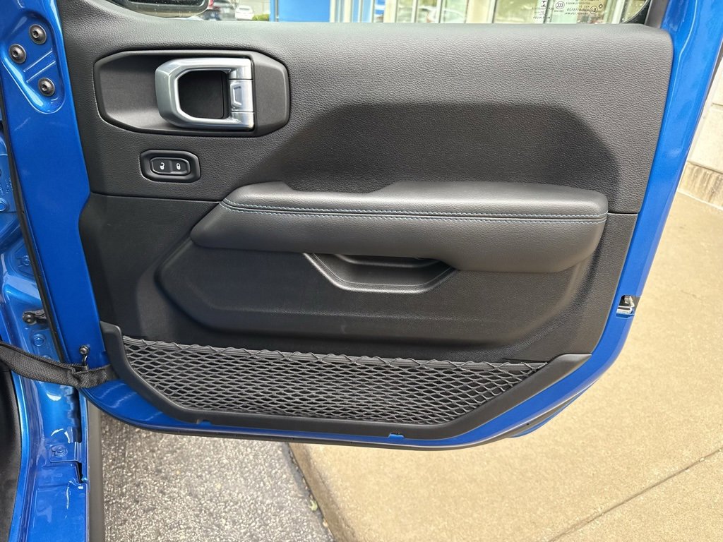 Used 2021 Jeep Wrangler Unlimited Rubicon 4xe w/ Steel Bumper Group image 43