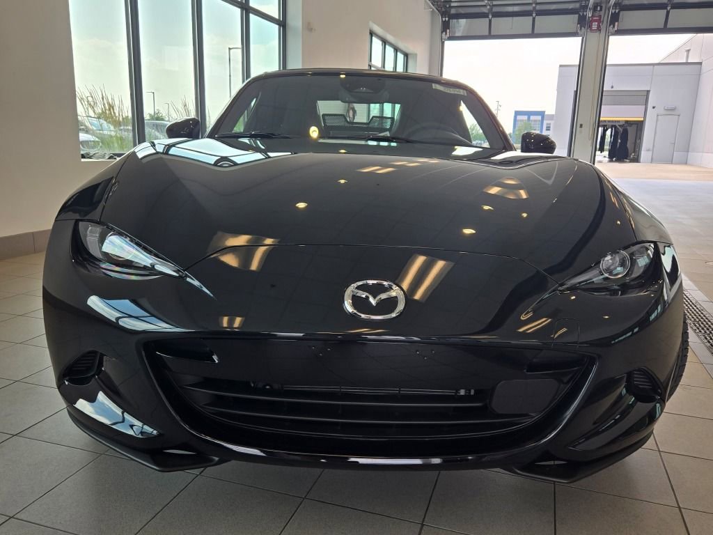 New 2025 MAZDA MX-5 Miata Grand Touring image 2