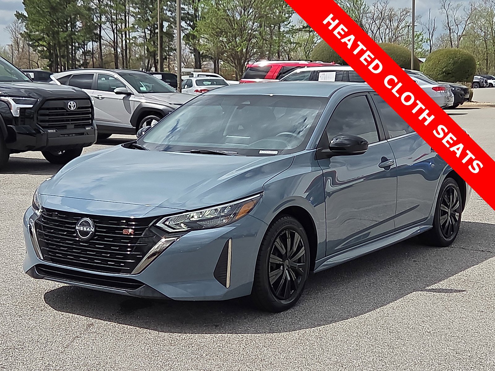 Used 2024 Nissan Sentra SR FWD image 2