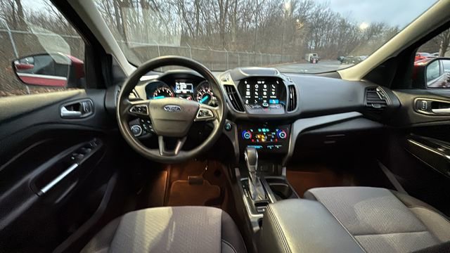 Used 2019 Ford Escape SE image 8