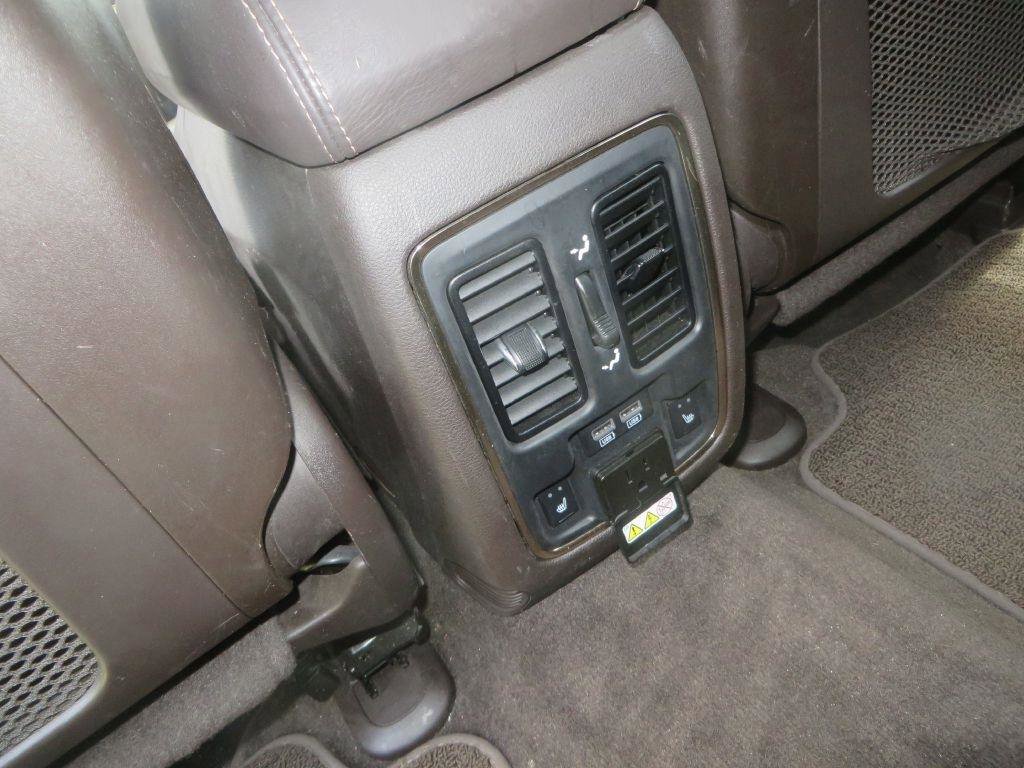 Used 2014 Jeep Grand Cherokee Summit AWD/4WD image 27