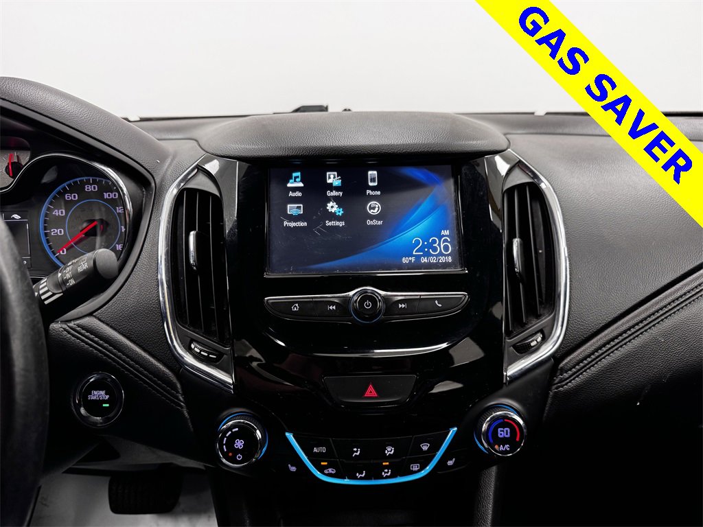 Used 2018 Chevrolet Cruze Premier image 23
